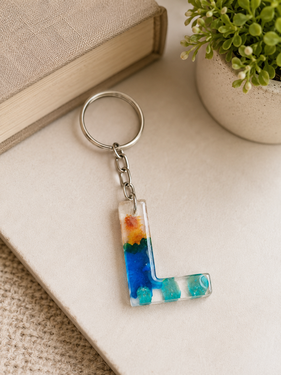 Floral Resin Alphabet Keychain – Personalized Initial Charm with Real Dried Flowers