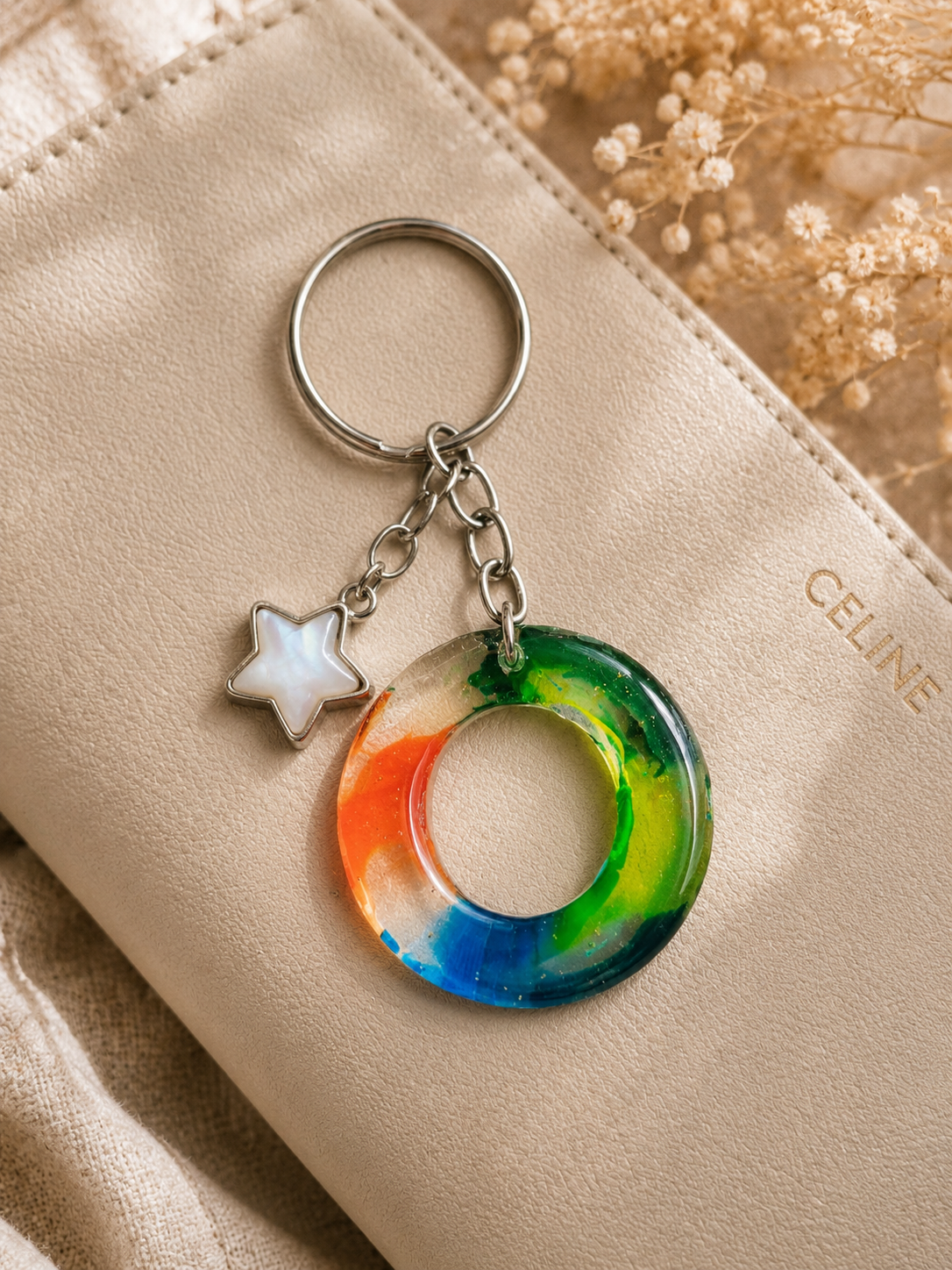 Floral Resin Alphabet Keychain – Personalized Initial Charm with Real Dried Flowers