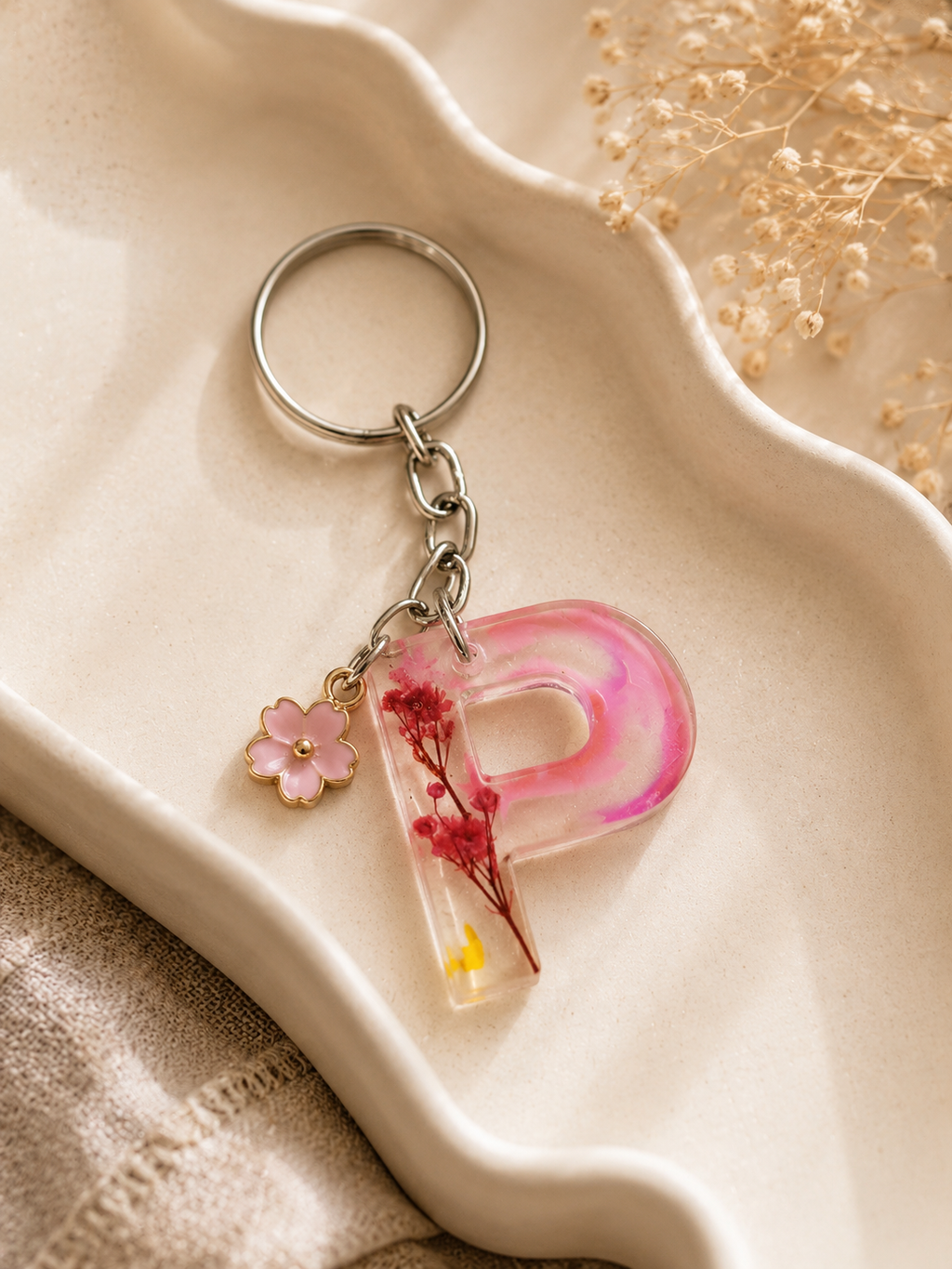 Floral Resin Alphabet Keychain – Personalized Initial Charm with Real Dried Flowers