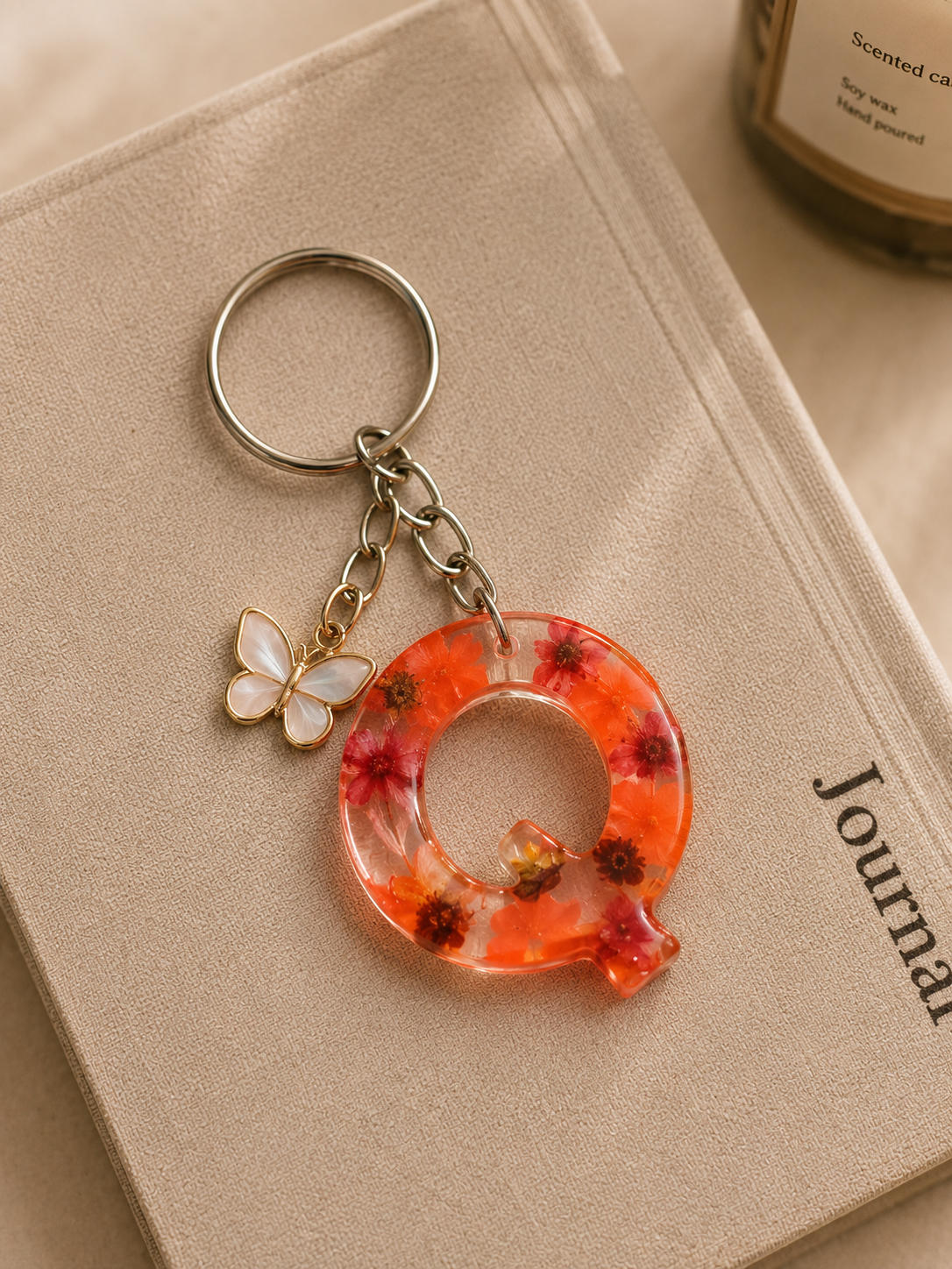 Floral Resin Alphabet Keychain – Personalized Initial Charm with Real Dried Flowers
