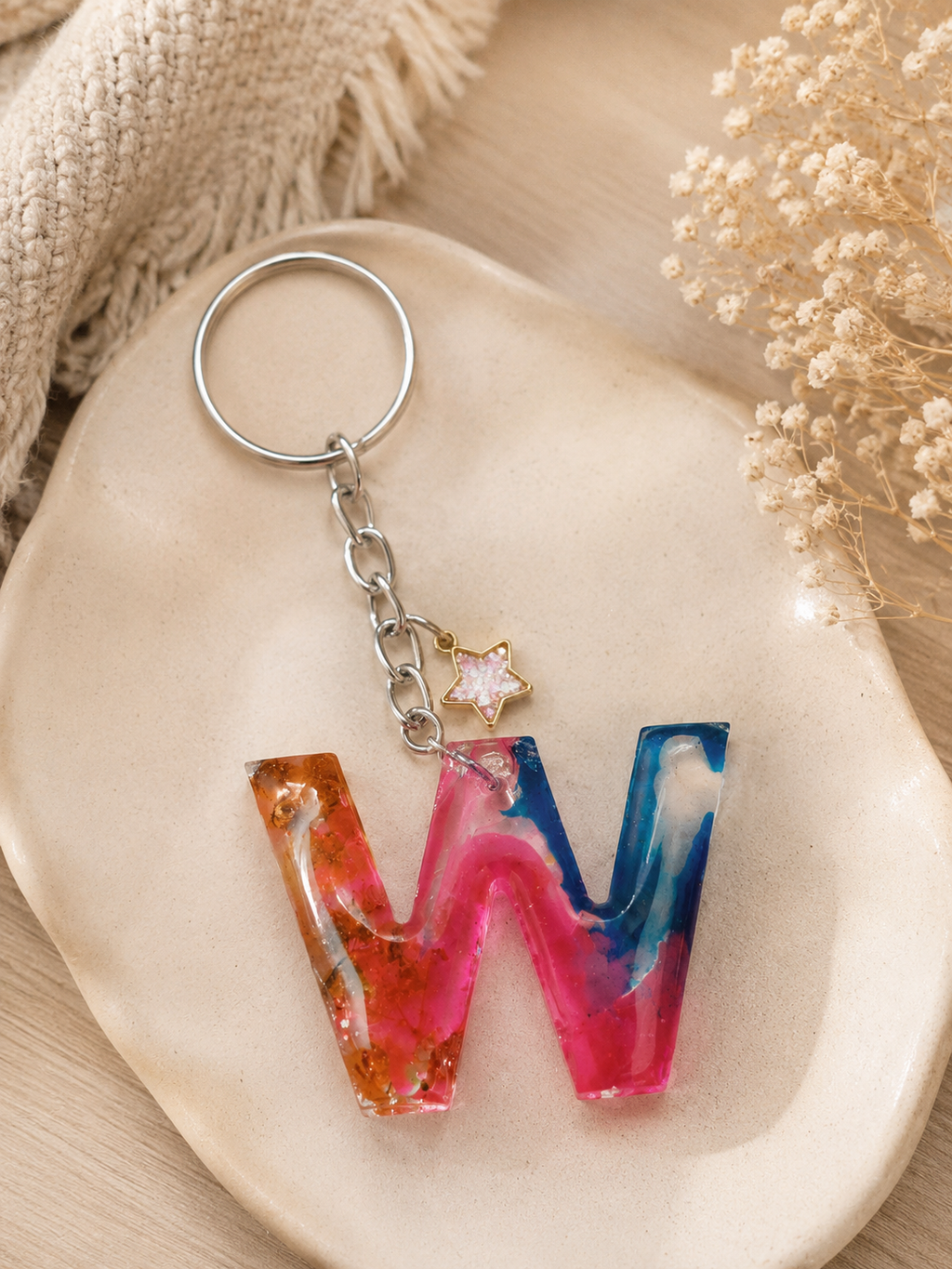 Floral Resin Alphabet Keychain – Personalized Initial Charm with Real Dried Flowers